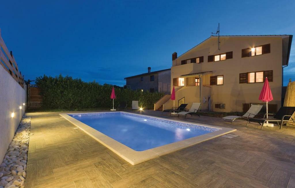 Klaudija Apartament *